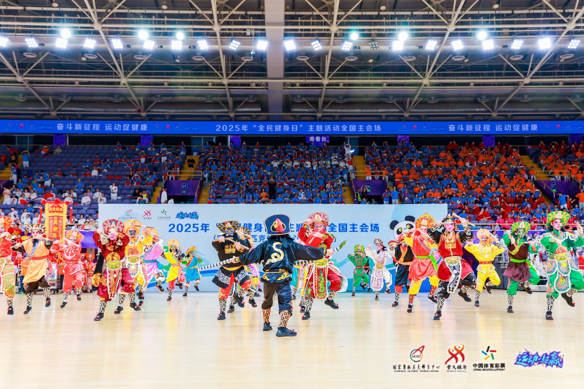 詹姆斯复出一胜难求湖人106-108不敌魔术遭遇三连败东契奇32+7+7